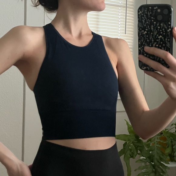 Lululemon Ebb to Train Sports Bra - Picture 1 of 3